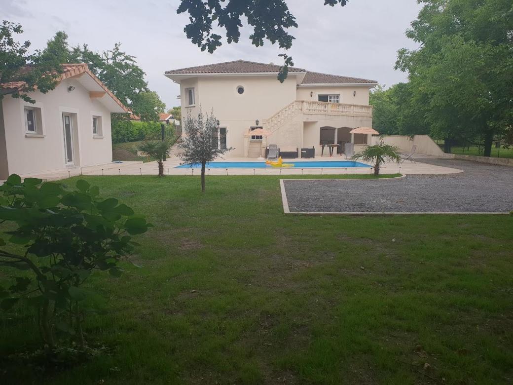 Maison Calme Et Spacieuse Bassens  Zewnętrze zdjęcie